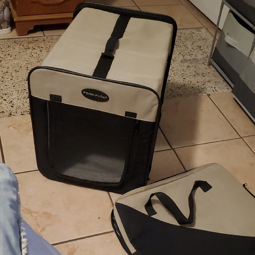 Penn-Plax Portable Pet Carrier